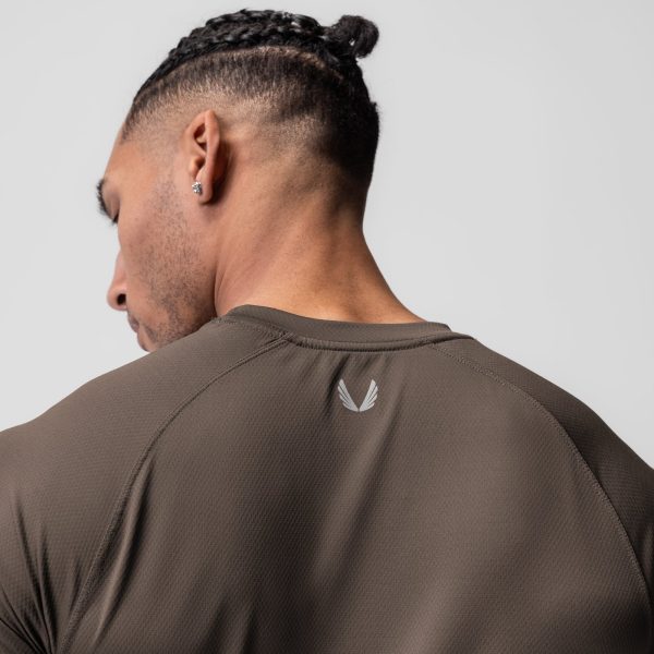 0660. AeroSilver® Established Tee - Deep Taupe For Sale - Image 4